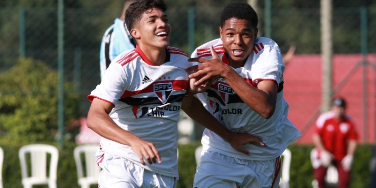 São Paulo F.C. – No G4 do Brasileiro, Sub-17 enfrenta o RB Bragantino São Paulo F.C. – No G4 do Brasileiro, Sub-17 enfrenta o RB Bragantino