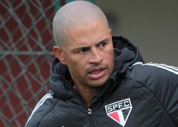 São Paulo F.C. – Nas quartas do Brasileiro, Alex celebra evolução do Sub-20