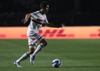 São Paulo F.C. – Moreira é submetido a artroscopia no joelho direito