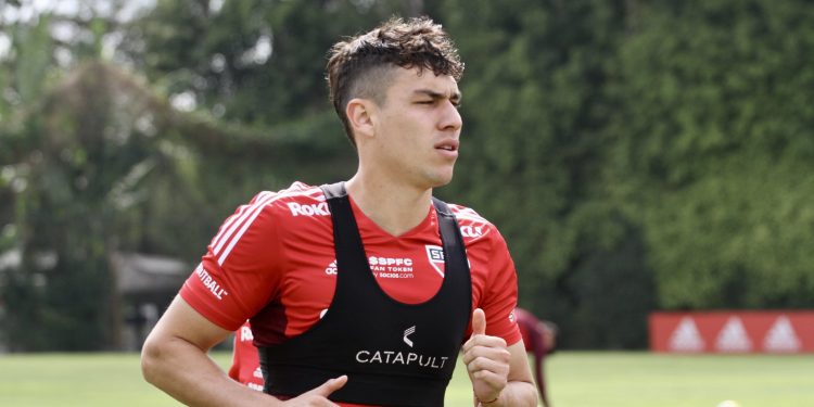 São Paulo F.C. – São Paulo treina de olho em jogo contra o Cuiabá São Paulo F.C. – São Paulo treina de olho em jogo contra o Cuiabá