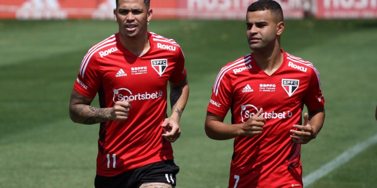 São Paulo F.C. – Tricolor trabalha de olho no confronto com Corinthians São Paulo F.C. – Tricolor trabalha de olho no confronto com Corinthians