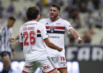 São Paulo F.C. – Com gols dos argentinos Calleri e Bustos, Tricolor vence o Ceará