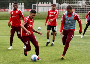 São Paulo F.C. – Com atletas que não viajaram para Cuiabá, Tricolor treina na Barra Funda