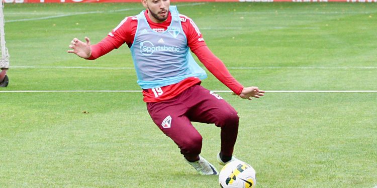 São Paulo F.C. – São Paulo faz treino com atletas que não viajaram para o Rio de Janeiro São Paulo F.C. – São Paulo faz treino com atletas que não viajaram para o Rio de Janeiro