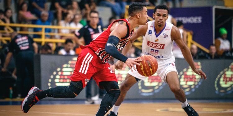 São Paulo F.C. – No último jogo antes dos playoffs, Basquete Tricolor é derrotado pelo Franca