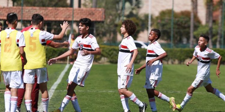 São Paulo F.C. – Sub-11 e Sub-13 vencem o SC Brasil São Paulo F.C. – Sub-11 e Sub-13 vencem o SC Brasil