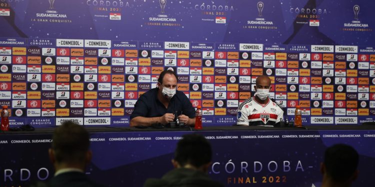 São Paulo F.C. – Entrevista coletiva: Rogério Ceni e Patrick São Paulo F.C. – Entrevista coletiva: Rogério Ceni e Patrick