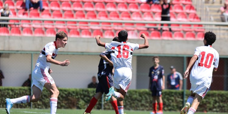 São Paulo F.C. – Com goleada, Sub-11 e Sub-13 fecham primeira fase do Paulista São Paulo F.C. – Com goleada, Sub-11 e Sub-13 fecham primeira fase do Paulista
