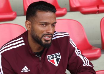 São Paulo F.C. – Na SPFC Play, a despedida de Reinaldo