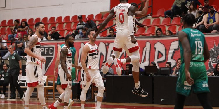 São Paulo F.C. – Invicto em casa, Basquete Tricolor derrota o Bauru pelo NBB