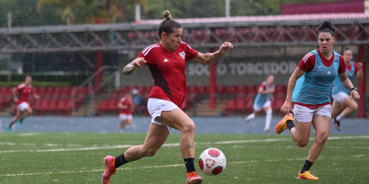 São Paulo F.C. – Equipe feminina se reapresenta com foco na Brasil Ladies Cup São Paulo F.C. – Equipe feminina se reapresenta com foco na Brasil Ladies Cup