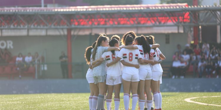 São Paulo F.C. – São Paulo encara a Ferroviária pelo título do Paulista Feminino Sub-17 São Paulo F.C. – São Paulo encara a Ferroviária pelo título do Paulista Feminino Sub-17