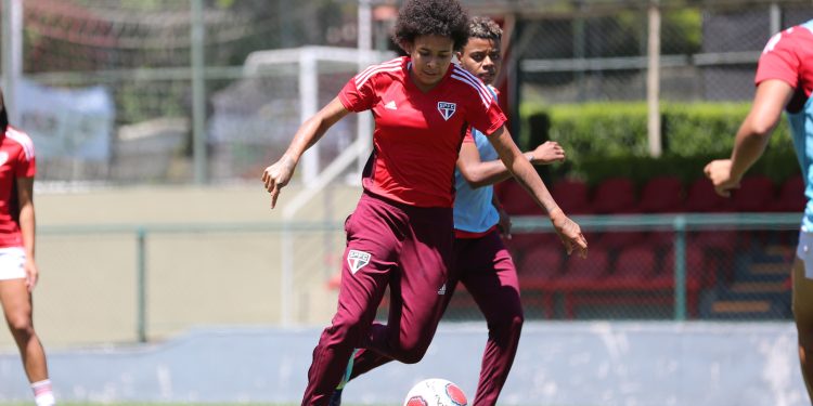 São Paulo F.C. – Na Arena Barueri, São Paulo enfrenta o Palmeiras pelo estadual feminino São Paulo F.C. – Na Arena Barueri, São Paulo enfrenta o Palmeiras pelo estadual feminino
