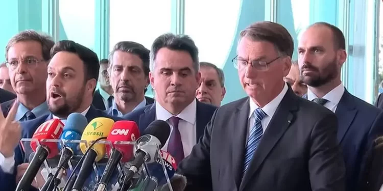 Bolsonaro fala pela primeira vez após derrota: ‘Nossos métodos não podem ser os da esquerda’ Bolsonaro fala pela primeira vez após derrota: ‘Nossos métodos não podem ser os da esquerda’