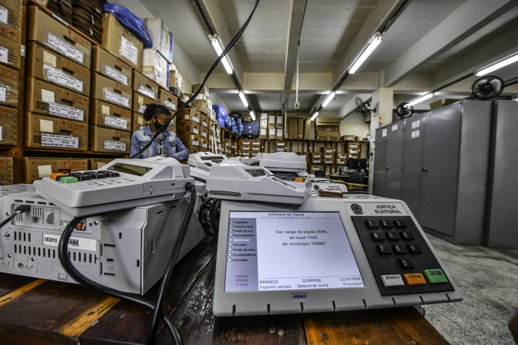 Relatório das Forças Armadas sobre urnas eletrônicas será entregue ao TSE nesta quarta Relatório das Forças Armadas sobre urnas eletrônicas será entregue ao TSE nesta quarta