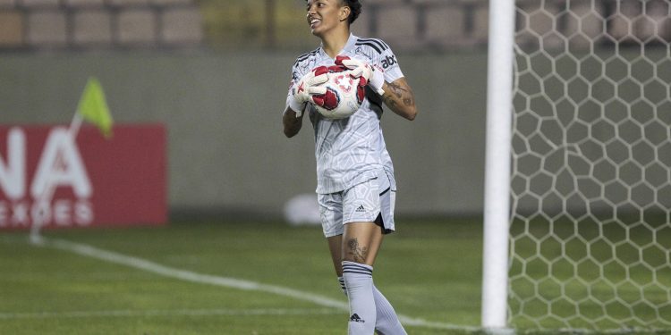 São Paulo F.C. – São Paulo acerta renovação com goleira Carla Maria São Paulo F.C. – São Paulo acerta renovação com goleira Carla Maria
