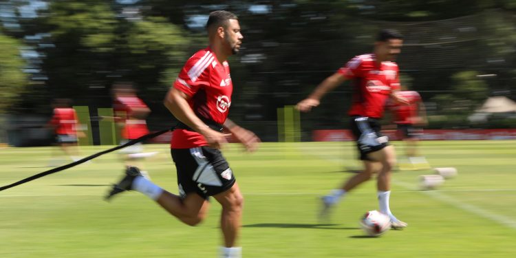 São Paulo F.C. – Com Wellington Rato, elenco treina neste domingo
