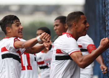 São Paulo F.C. – São-paulinos goleiam na estreia da MGF Cup Sub-16