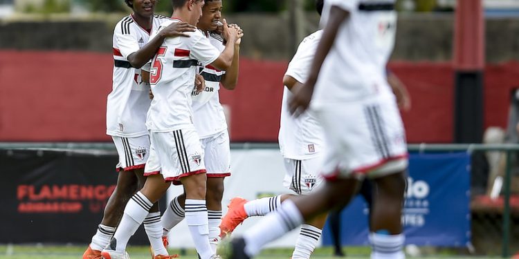 São Paulo F.C. – Sub-16 derrota o Atlético-MG e lidera grupo na Adidas Cup