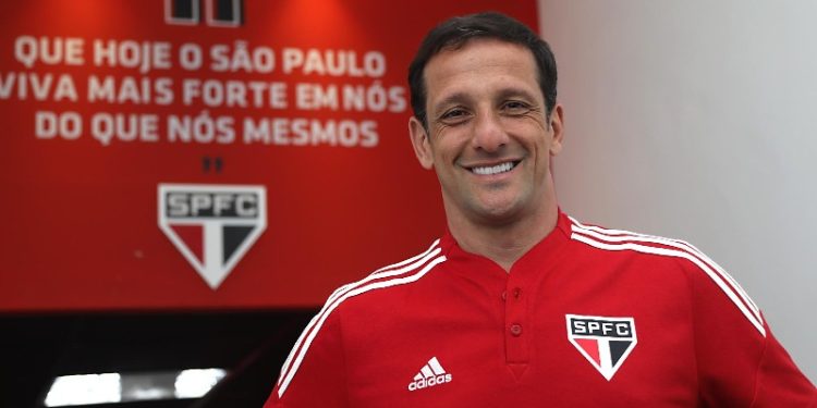 São Paulo F.C. – Belletti celebra estreia com vitória na Copinha e reencontro com a torcida tricolor