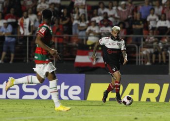 São Paulo F.C. – No Morumbi, São Paulo goleia a Portuguesa