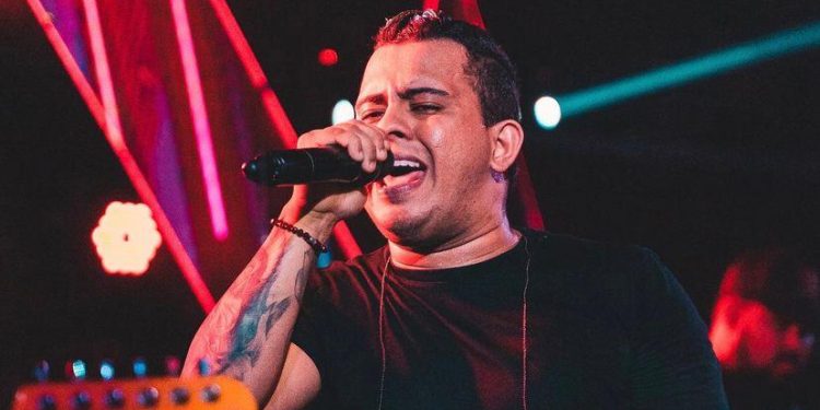 Conheça Felipe Farra, artista destaque no cenário musical