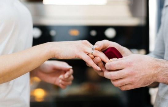Celebrante pode ser solução para noivos de religiões diferentes Celebrante pode ser solução para noivos de religiões diferentes