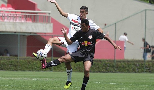São Paulo F.C. – Sub-17 vence na estreia da FAM Cup