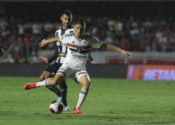 São Paulo F.C. – No Morumbi, São Paulo vence o Santos por 3 a 1