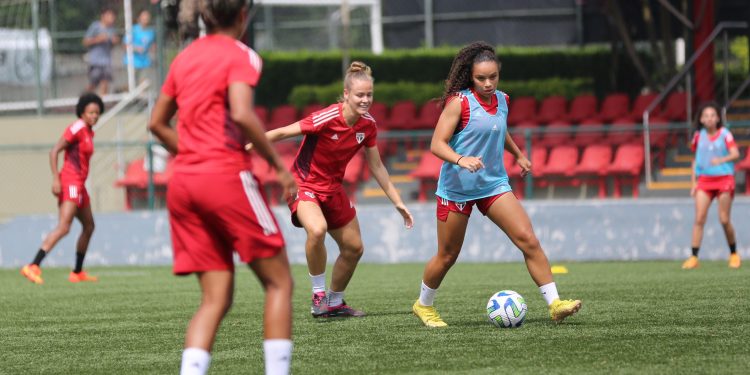 São Paulo F.C. – Atletas voltam da seleção e reforçam equipe feminina para a estreia