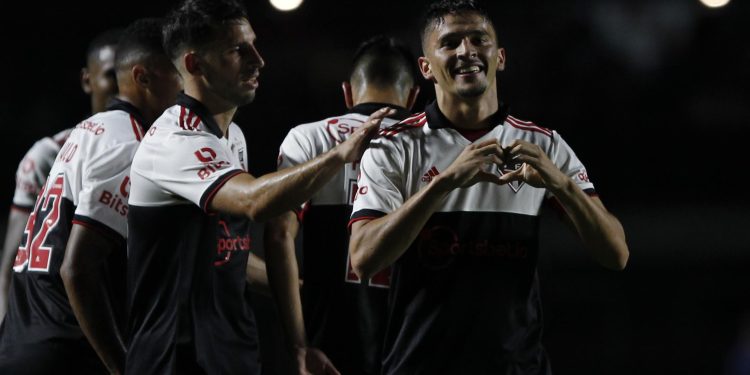 São Paulo F.C. – São Paulo goleia a Inter de Limeira no Morumbi São Paulo F.C. – São Paulo goleia a Inter de Limeira no Morumbi