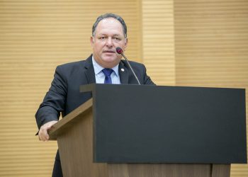 Deputado Pedro Fernandes abre discursos da 11ª legislatura e promete muito trabalho