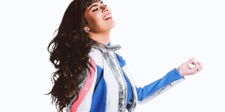 Fernanda Brum celebra a liberdade em Deus no novo single “Há Liberdade” Fernanda Brum celebra a liberdade em Deus no novo single “Há Liberdade”