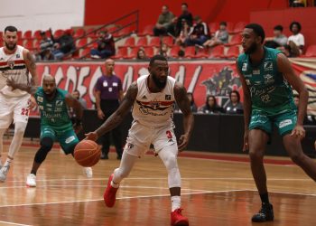 São Paulo F.C. – Fora de casa, Basquete Tricolor encara o Bauru