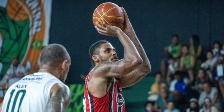 São Paulo F.C. – Com atuação segura, Basquete Tricolor derrota o Bauru fora de casa