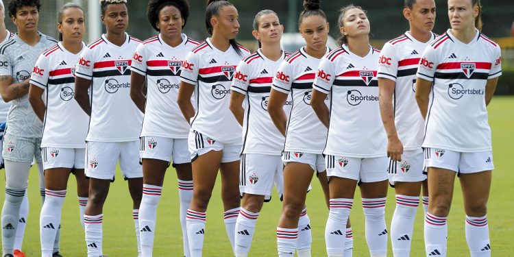 São Paulo F.C. – No CFA Laudo Natel, São Paulo abre sequência de clássicos contra o Santos