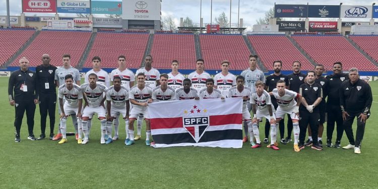 São Paulo F.C. – Sub-19 fica com o vice-campeonato da Dallas Cup São Paulo F.C. – Sub-19 fica com o vice-campeonato da Dallas Cup