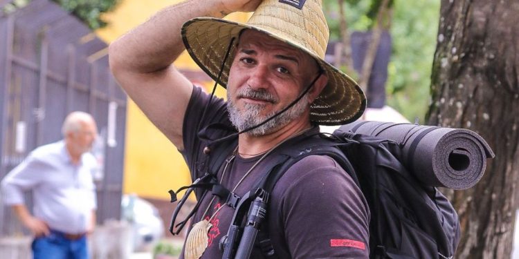 Ex BBB Vagner Lara realiza peregrinação de São Paulo até Santuário Nacional de Aparecida Ex BBB Vagner Lara realiza peregrinação de São Paulo até Santuário Nacional de Aparecida