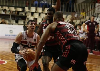 São Paulo F.C. – Com desfalques, Basquete Tricolor perde para o Flamengo