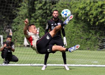 São Paulo F.C. – Tricolor finaliza preparação e segue para a Argentina