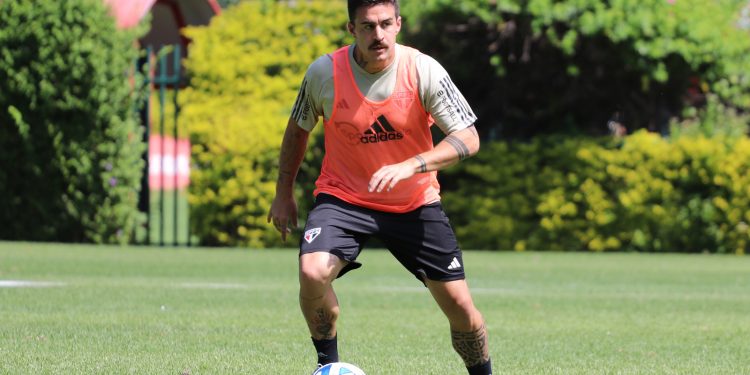 São Paulo F.C. – Elenco retorna a São Paulo e treina neste domingo