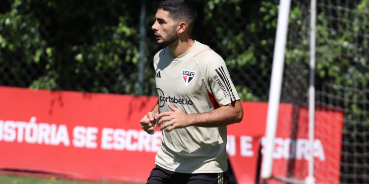 São Paulo F.C. – Tricolor encerra preparação para decisivo duelo com o Ituano São Paulo F.C. – Tricolor encerra preparação para decisivo duelo com o Ituano