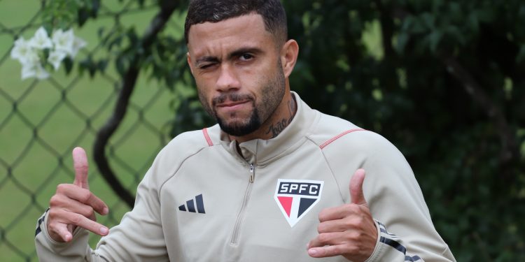 São Paulo F.C. – Elenco se reapresenta após avançar na Copa do Brasil São Paulo F.C. – Elenco se reapresenta após avançar na Copa do Brasil