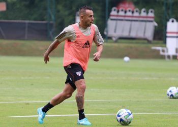 São Paulo F.C. – Tricolor finaliza a preparação antes de embarcar para Curitiba