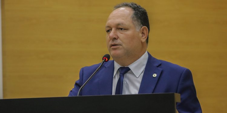 Deputado Pedro Fernandes pede valorização de policiais militares e civis, além do aumento dos efetivos Deputado Pedro Fernandes pede valorização de policiais militares e civis, além do aumento dos efetivos