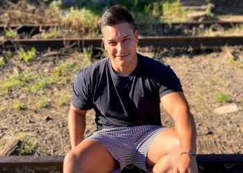 Influenciador João Pedro Teles faz novas fotos e revela novidades