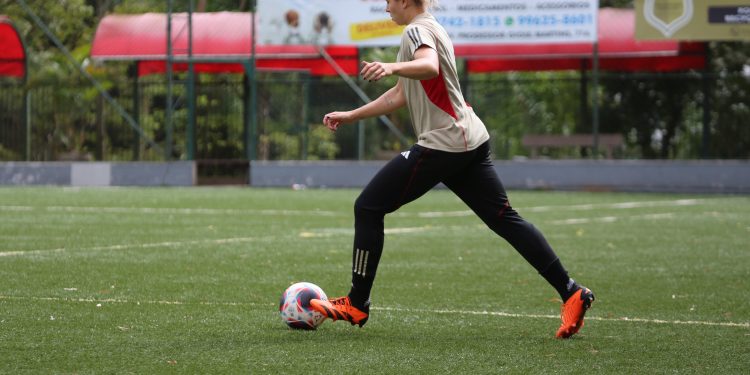 São Paulo F.C. – Em Cotia, São Paulo enfrenta o São Bernardo pelo Paulista Feminino São Paulo F.C. – Em Cotia, São Paulo enfrenta o São Bernardo pelo Paulista Feminino