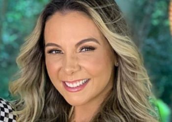Carla Perez pede ajuda para colônia de pescadores atingida pelas chuvas