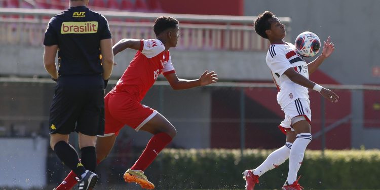 São Paulo F.C. – Fora de casa, Sub-20 empata com Audax e mantém a liderança no Paulistão São Paulo F.C. – Fora de casa, Sub-20 empata com Audax e mantém a liderança no Paulistão