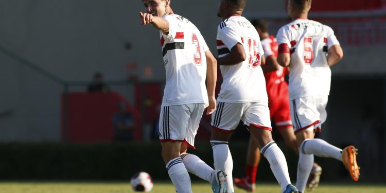 São Paulo F.C. – Pelo Paulista, Sub-20 recebe o Grêmio Osasco São Paulo F.C. – Pelo Paulista, Sub-20 recebe o Grêmio Osasco